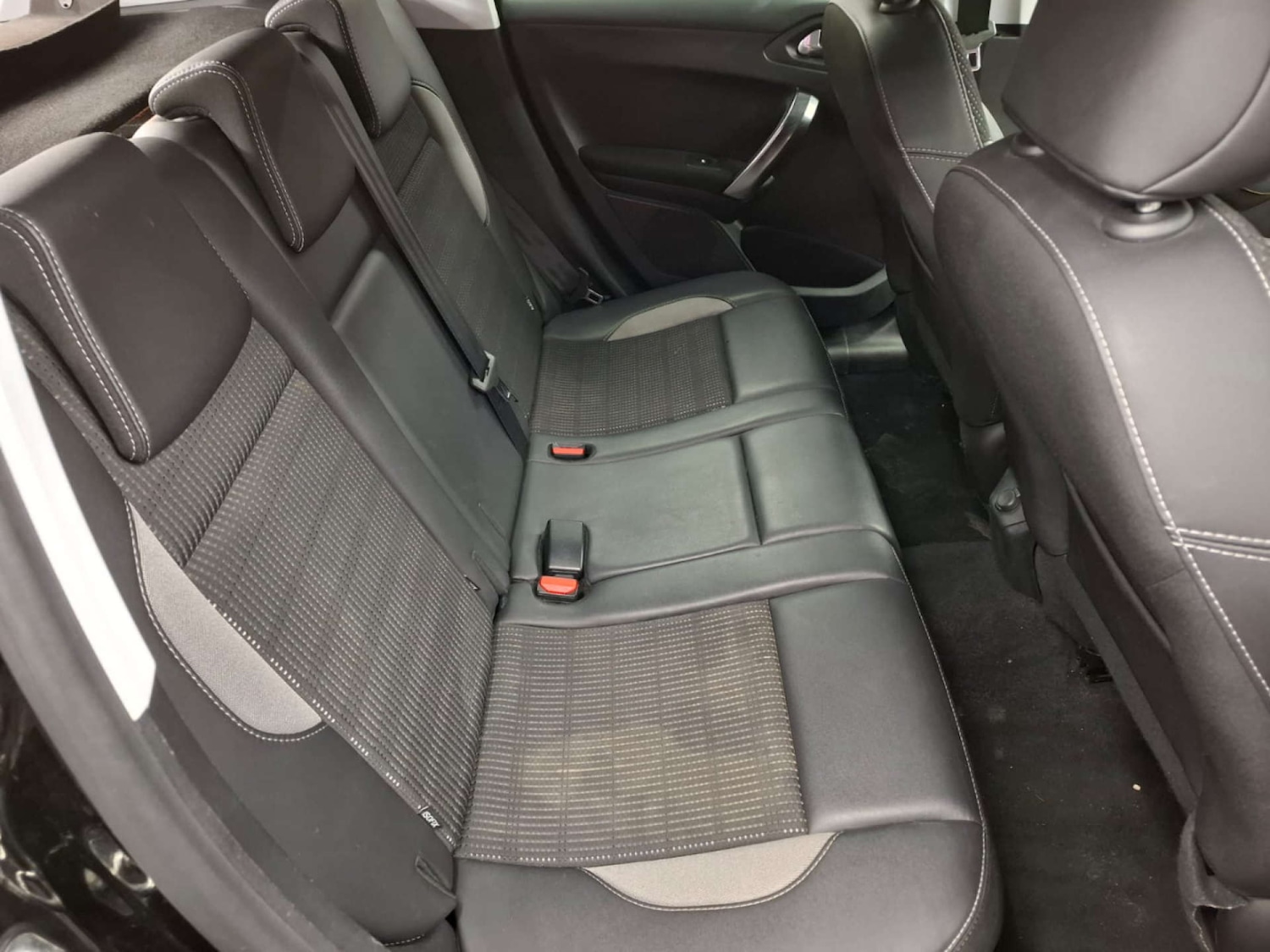 Used Peugeot 2008 2016 for sale - 77151309: Photo 13