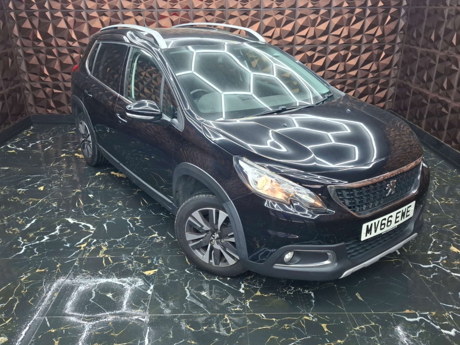 Used Peugeot 2008 2016 for sale - 77151309: Photo 2