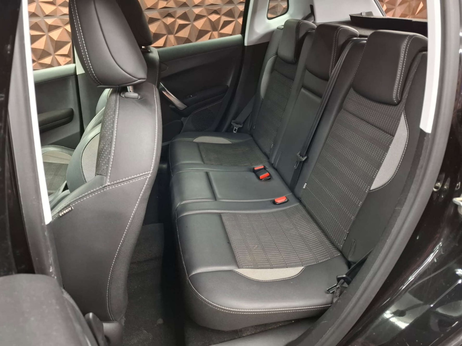 Used Peugeot 2008 2016 for sale - 77151309: Photo 20