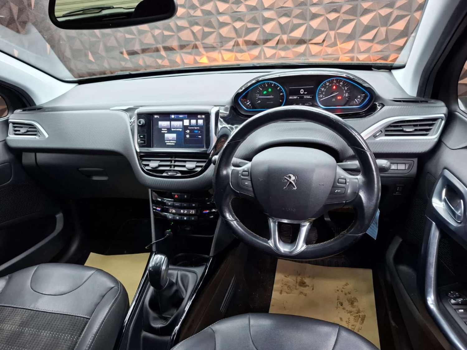 Used Peugeot 2008 2016 for sale - 77151309: Photo 28