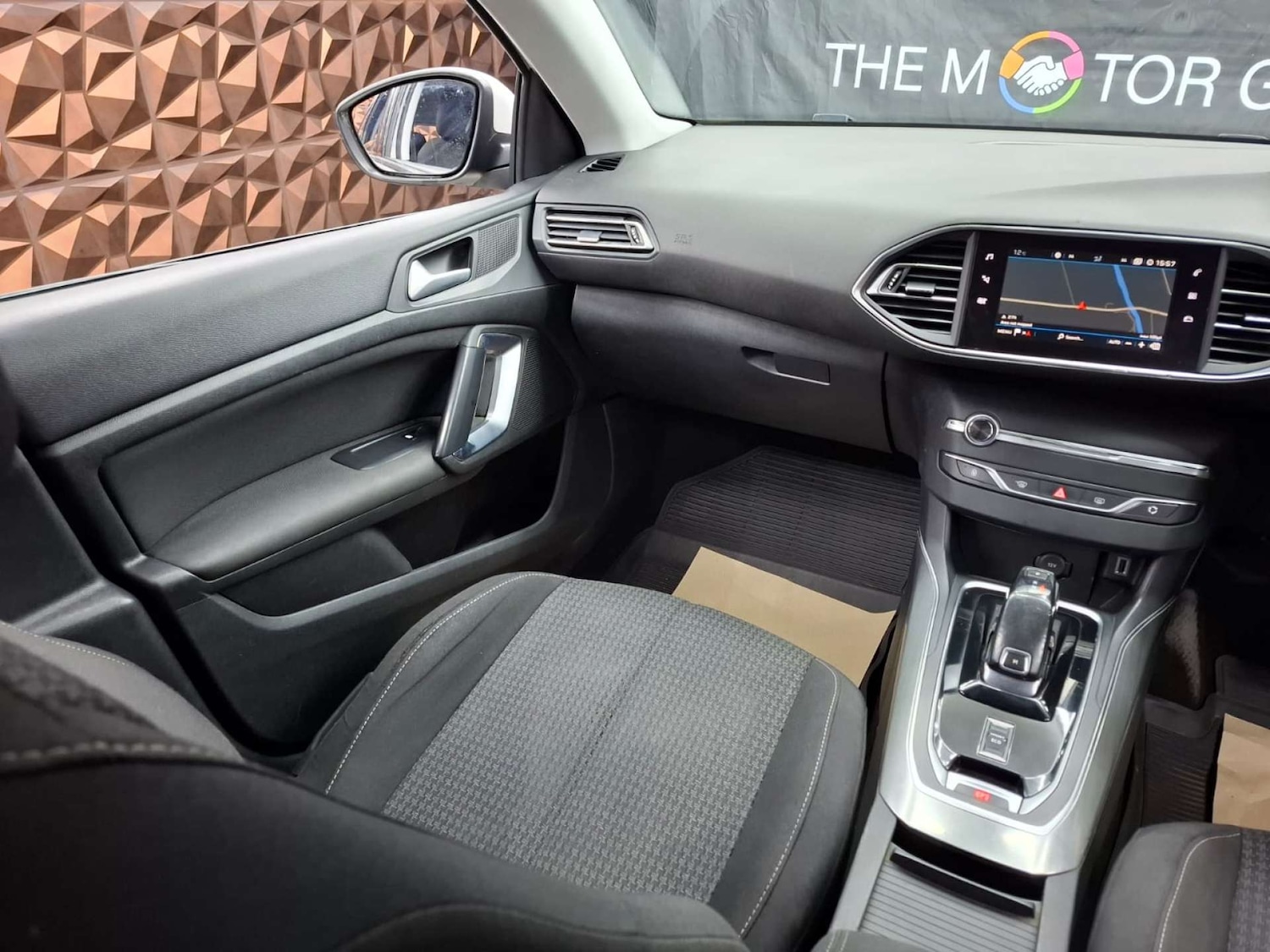 Used Peugeot 308 2018 for sale - 77151192: Photo 9