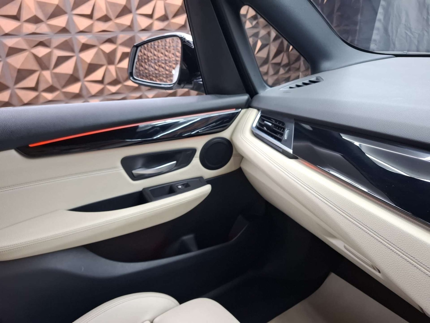 Used BMW 2 Series 2015 for sale - 77249207: Photo 9