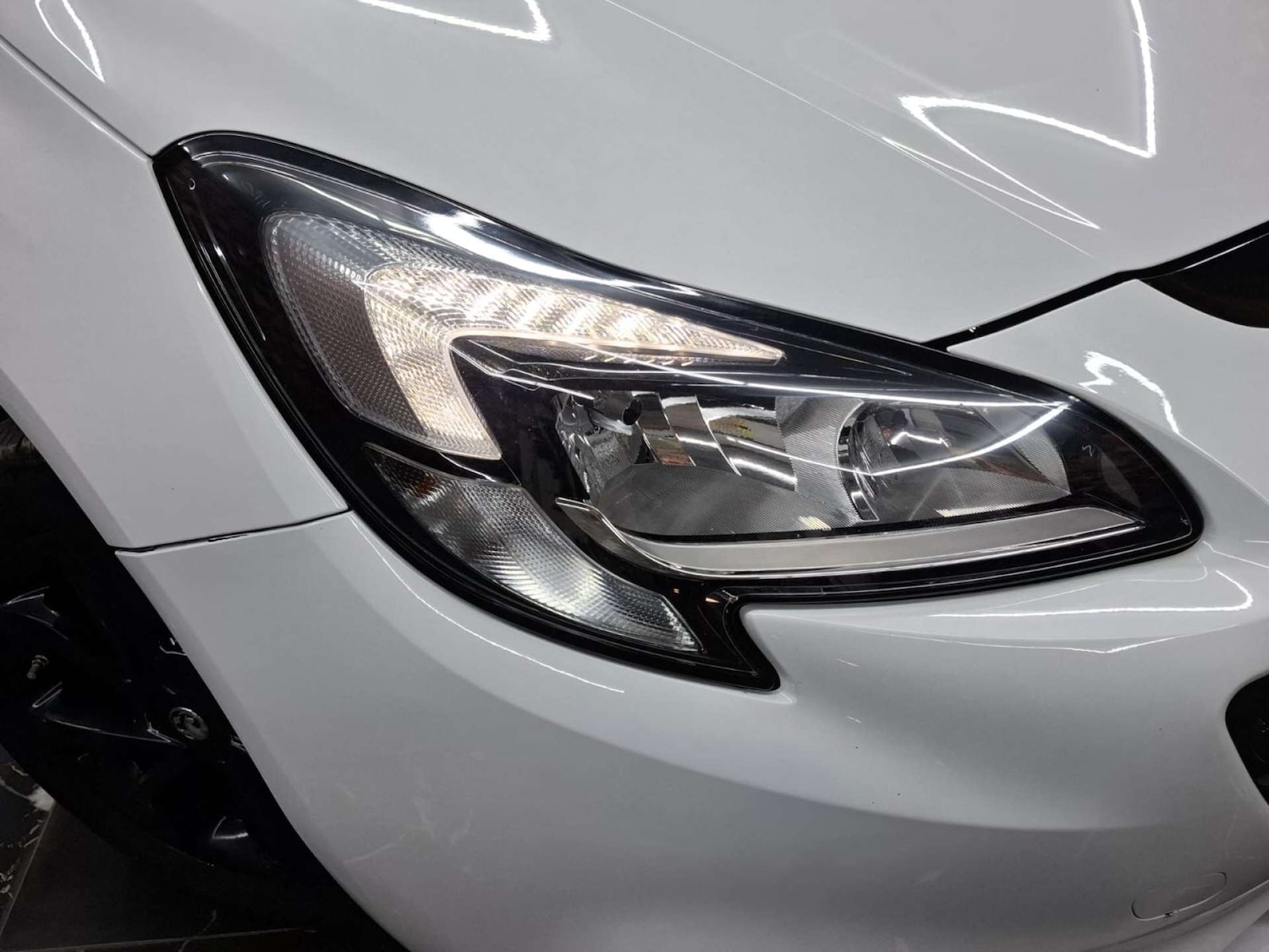 Used Vauxhall Corsa 2015 for sale - 77805469: Photo 3