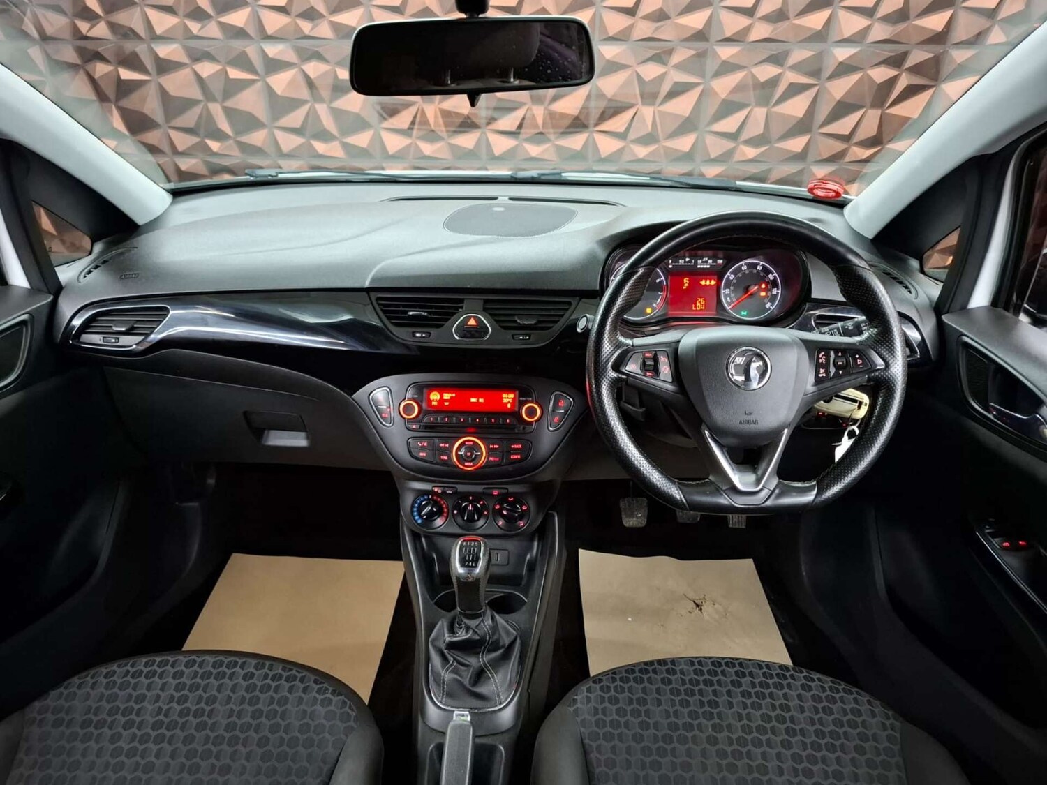 Used Vauxhall Corsa 2015 for sale - 77805469: Photo 9