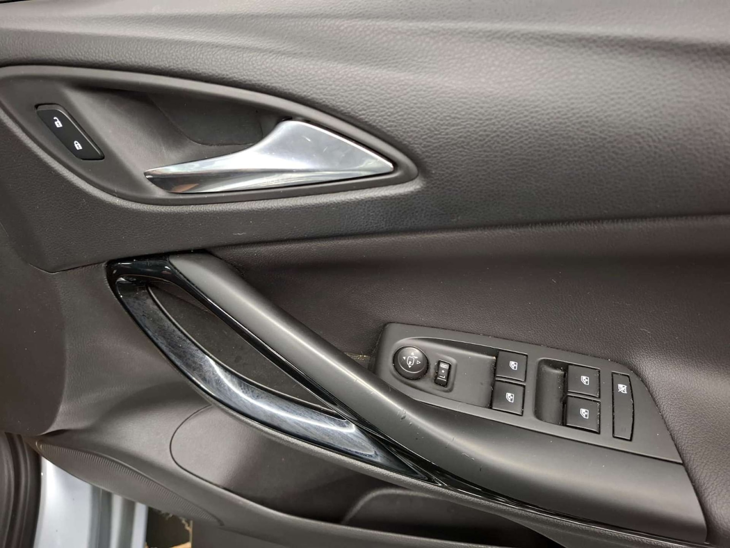 Used Vauxhall Astra 2016 for sale - 77151140: Photo 28