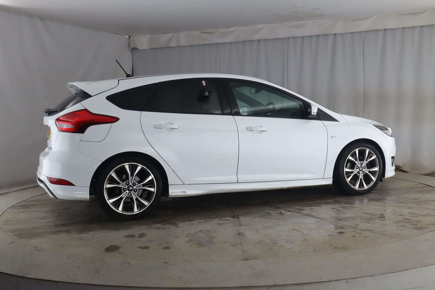 Used Ford Focus 2017 for sale - 77640559: Photo 8