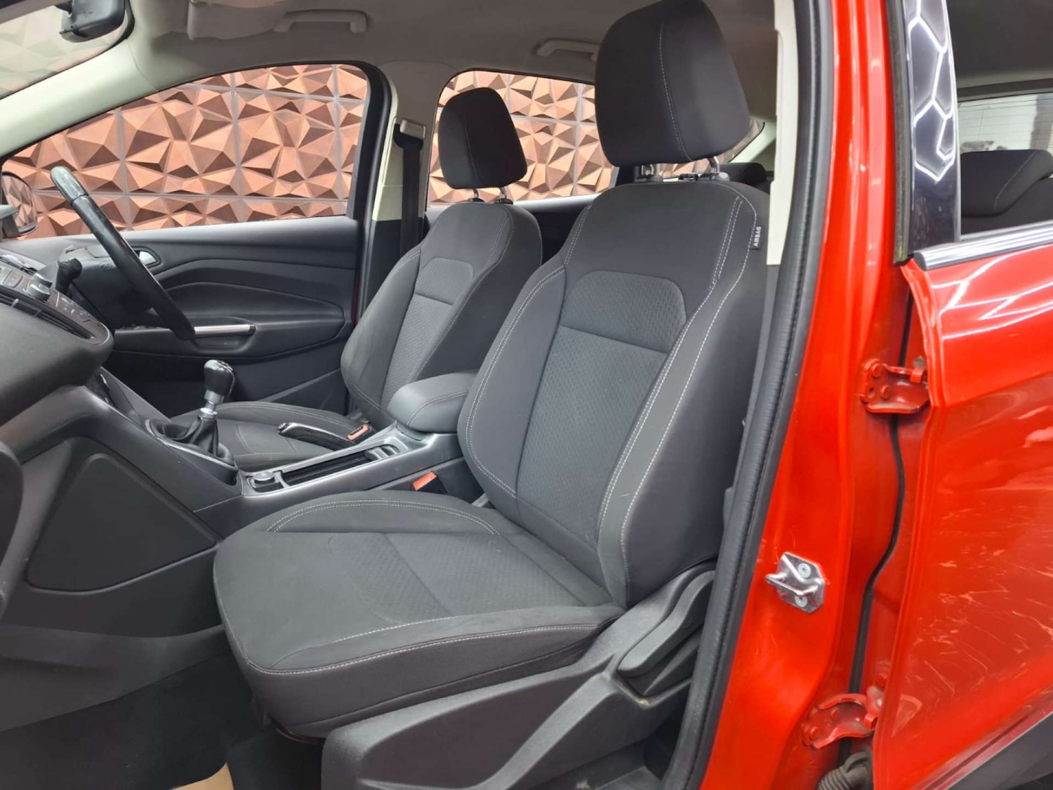 Used Ford Kuga 2017 for sale - 76921405: Photo 16