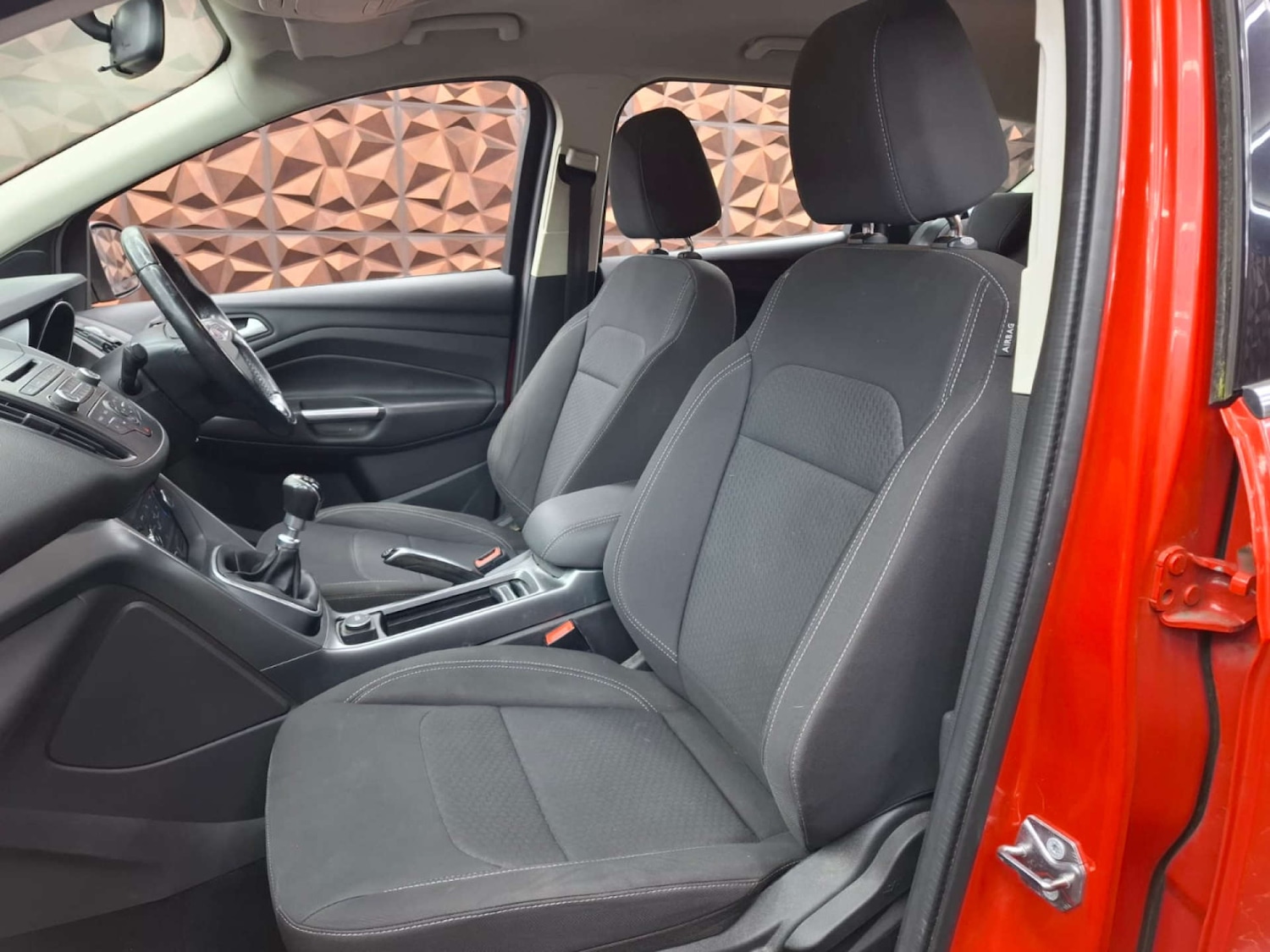 Used Ford Kuga 2017 for sale - 76921405: Photo 17