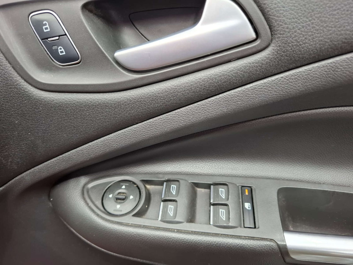 Used Ford Kuga 2017 for sale - 76921405: Photo 21