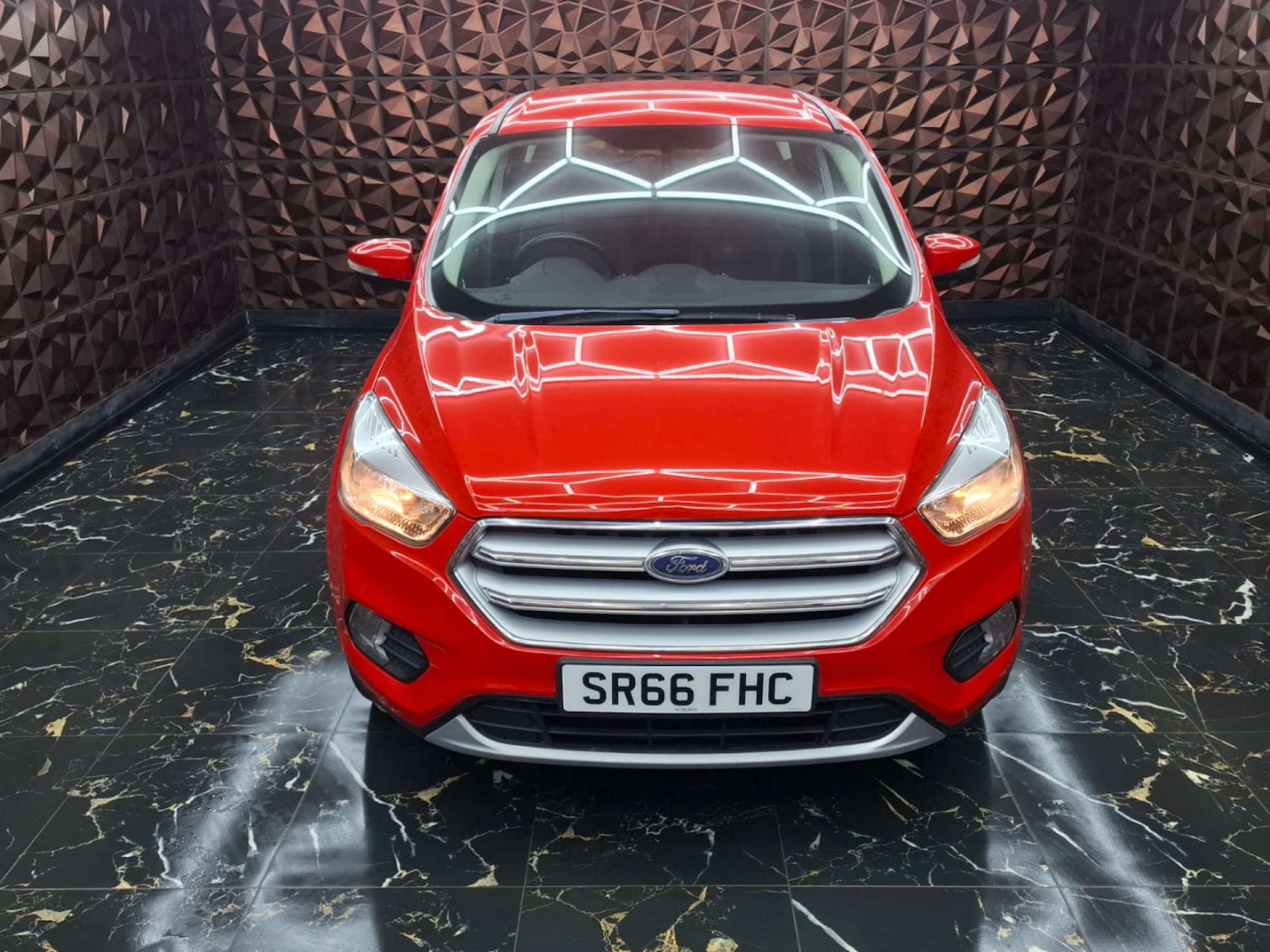 Used Ford Kuga 2017 for sale - 76921405: Photo 3