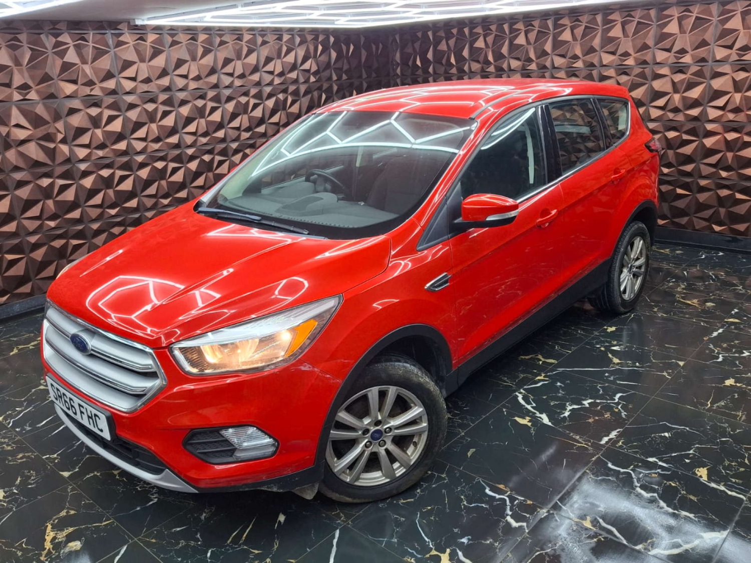 Used Ford Kuga 2017 for sale - 76921405: Photo 6