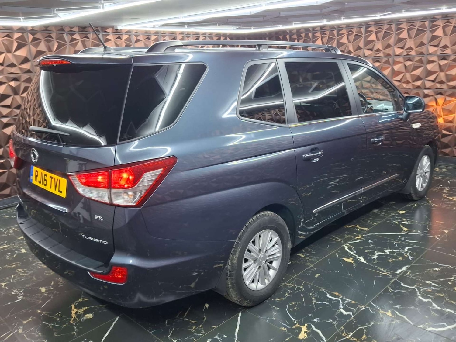Used Ssangyong Turismo 2016 for sale - 77151126: Photo 10