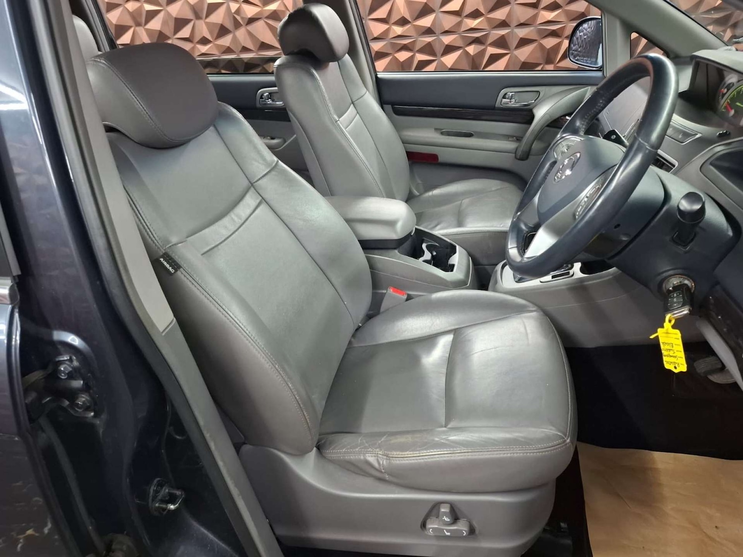 Used Ssangyong Turismo 2016 for sale - 77151126: Photo 23