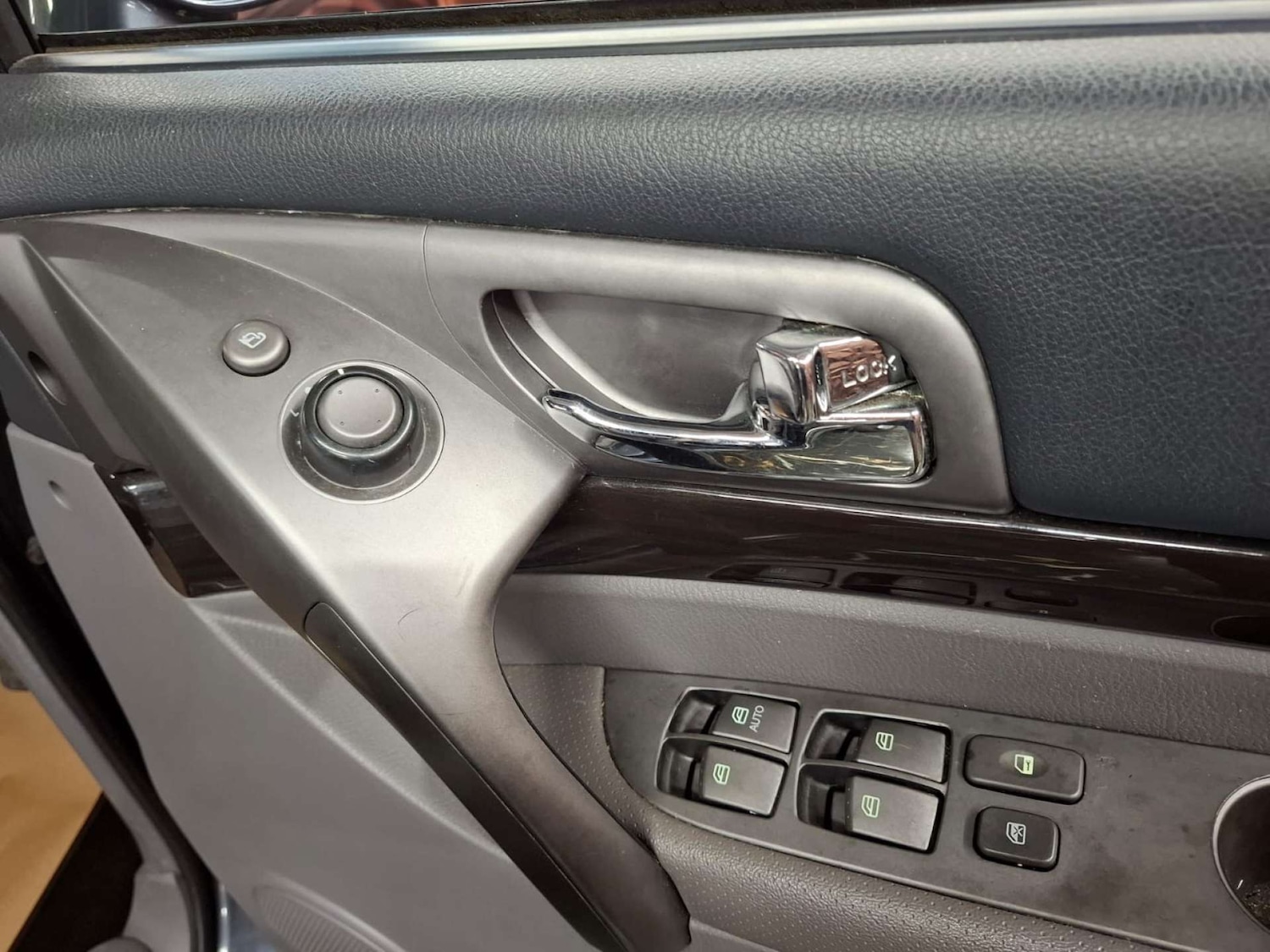 Used Ssangyong Turismo 2016 for sale - 77151126: Photo 27