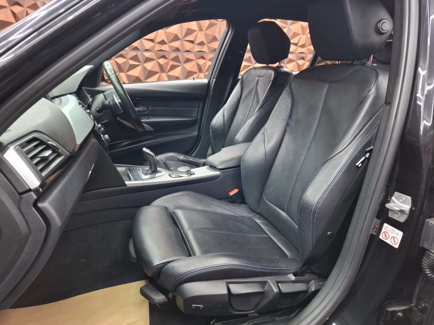 Used BMW 3 Series 2017 for sale - 76921444: Photo 16