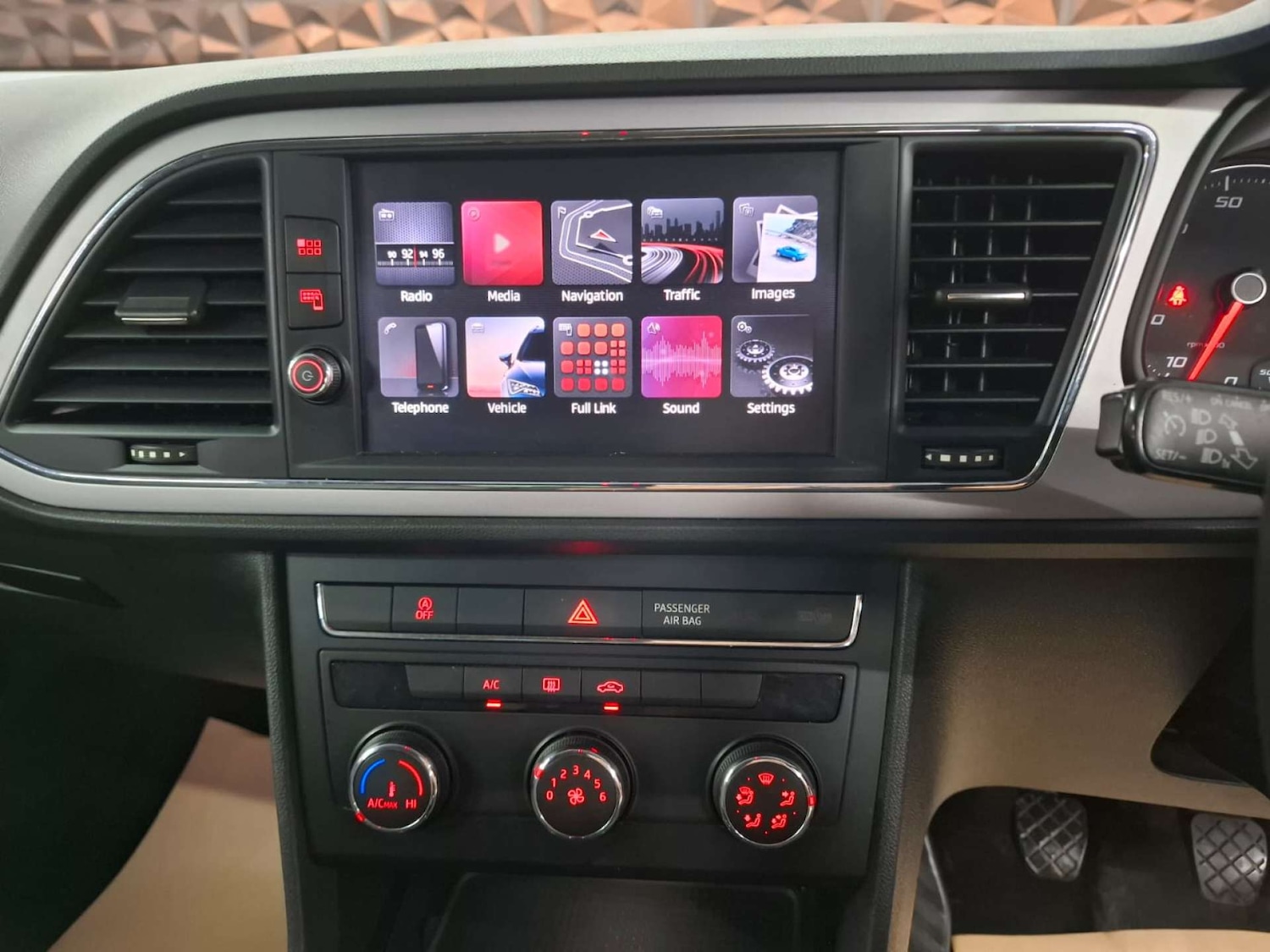 Used SEAT Leon 2018 for sale - 76921491: Photo 30