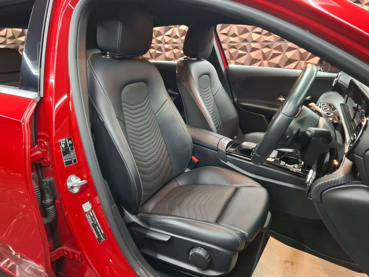 Used Mercedes-Benz A-Class 2019 for sale - 77151236: Photo 7