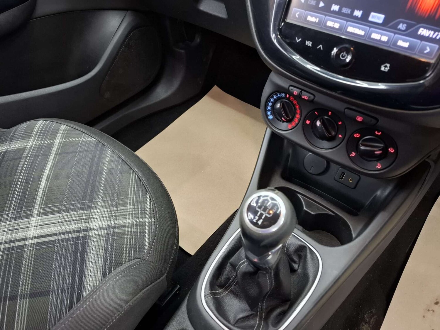 Used Vauxhall Corsa 2015 for sale - 77173410: Photo 19