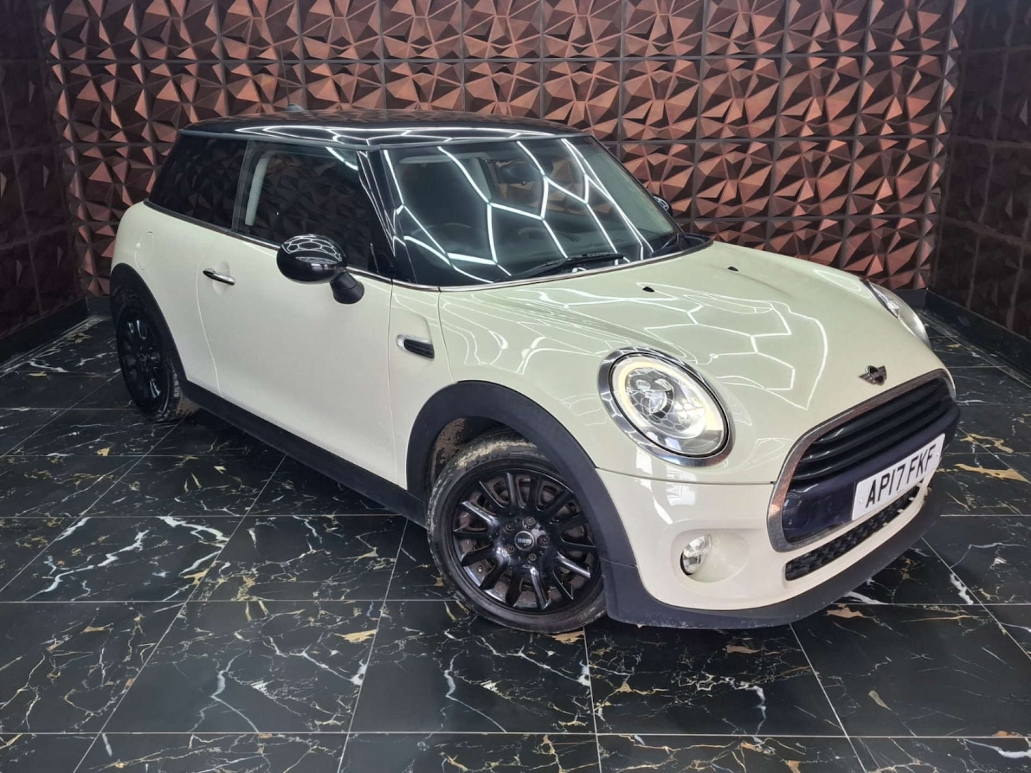 Used MINI Hatch 2017 for sale - 77151291: Photo 3