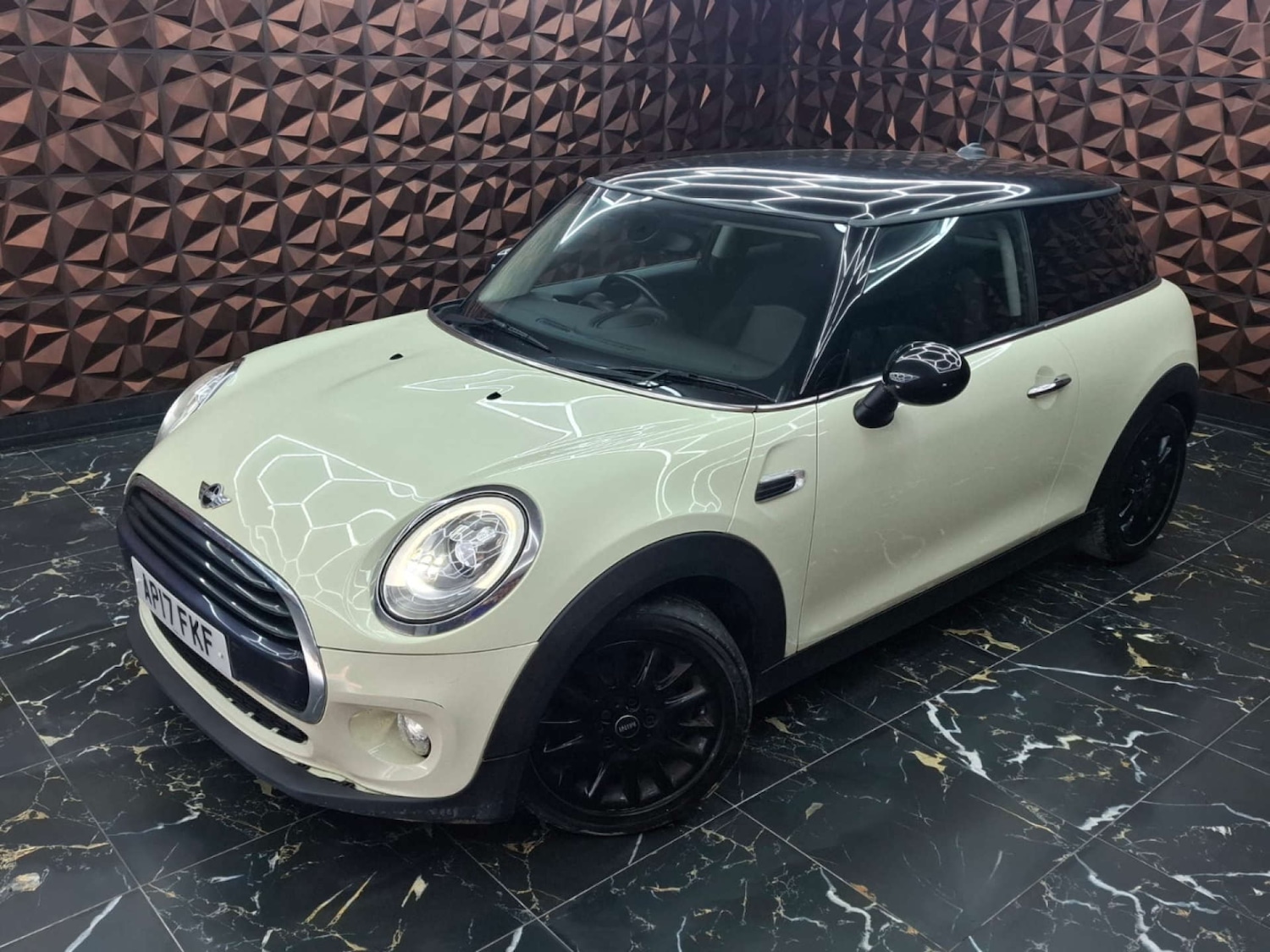 Used MINI Hatch 2017 for sale - 77151291: Photo 7