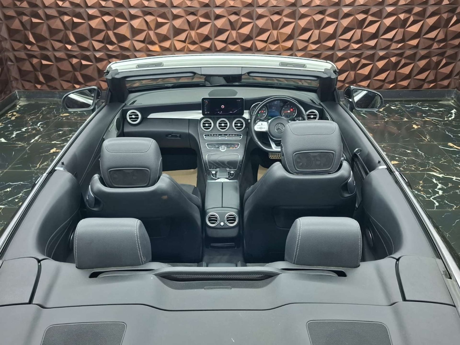 Used Mercedes-Benz C Class 2019 for sale - 77151296: Photo 17