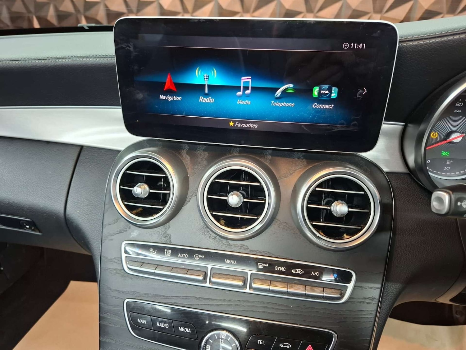 Used Mercedes-Benz C Class 2019 for sale - 77151296: Photo 21