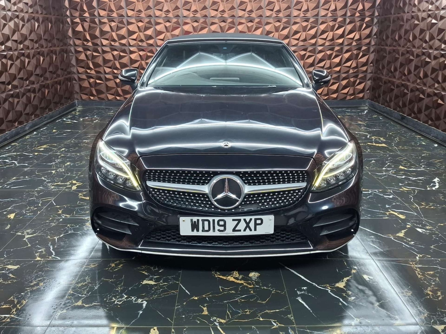 Used Mercedes-Benz C Class 2019 for sale - 77151296: Photo 4