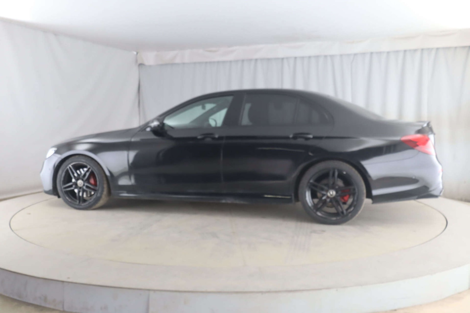 Used Mercedes-Benz E Class 2018 for sale - 77107219: Photo 4