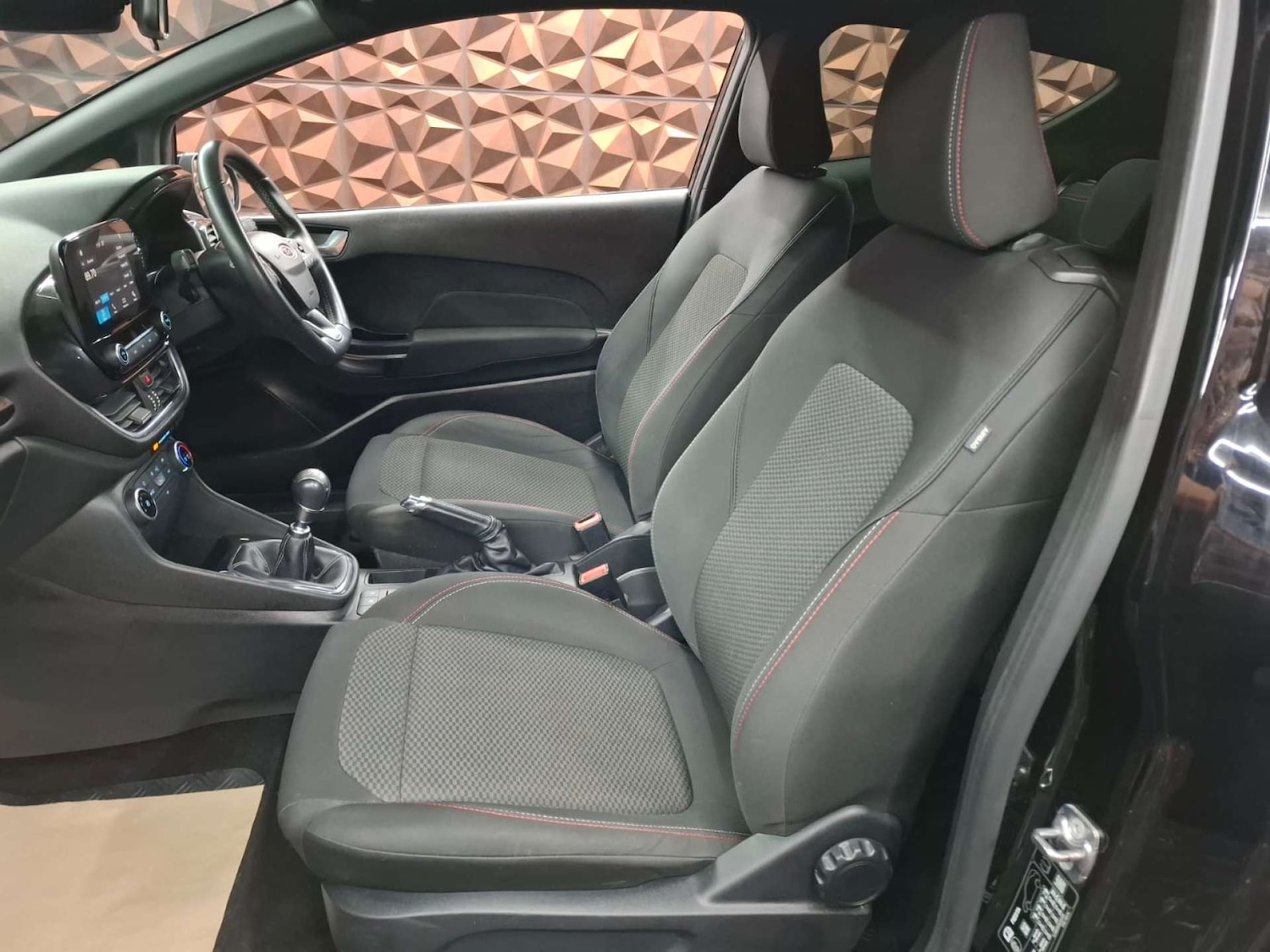 Used Ford Fiesta 2018 for sale - 76921503: Photo 23