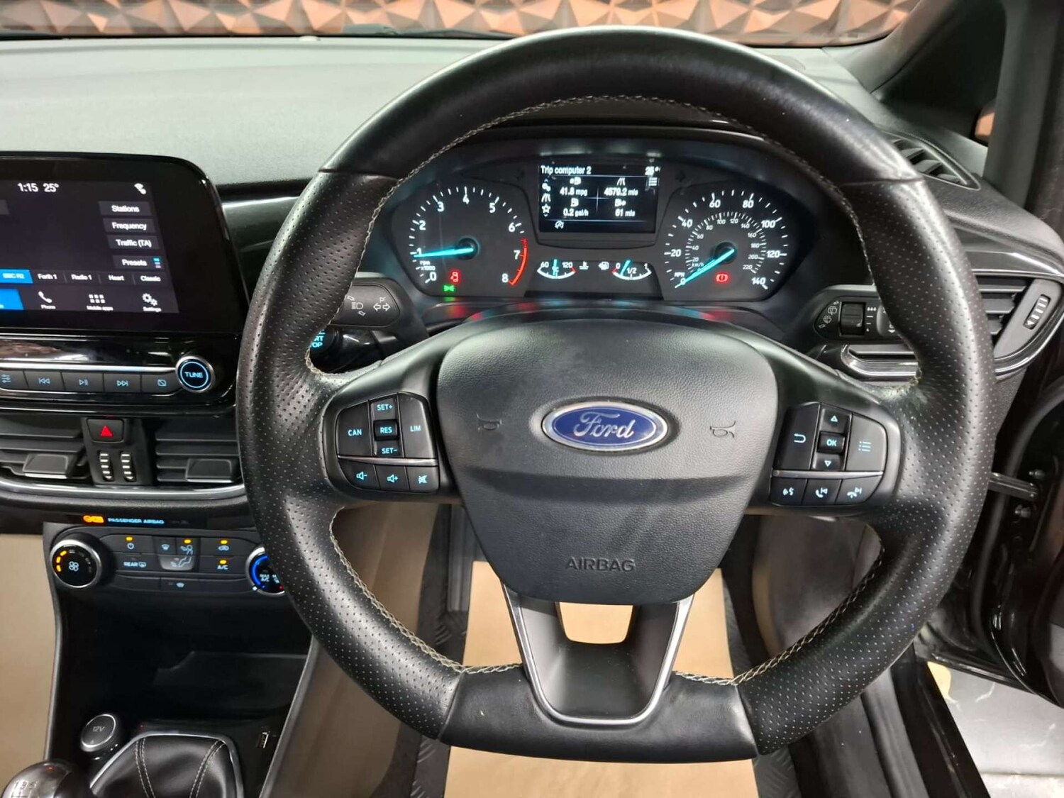 Used Ford Fiesta 2018 for sale - 76921503: Photo 29