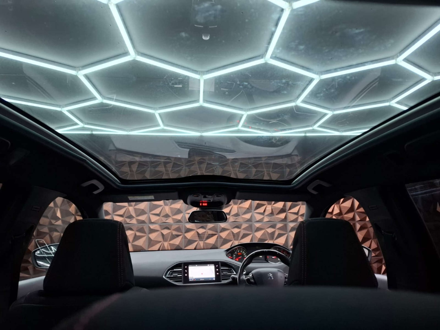 Used Peugeot 308 2018 for sale - 76921426: Photo 15