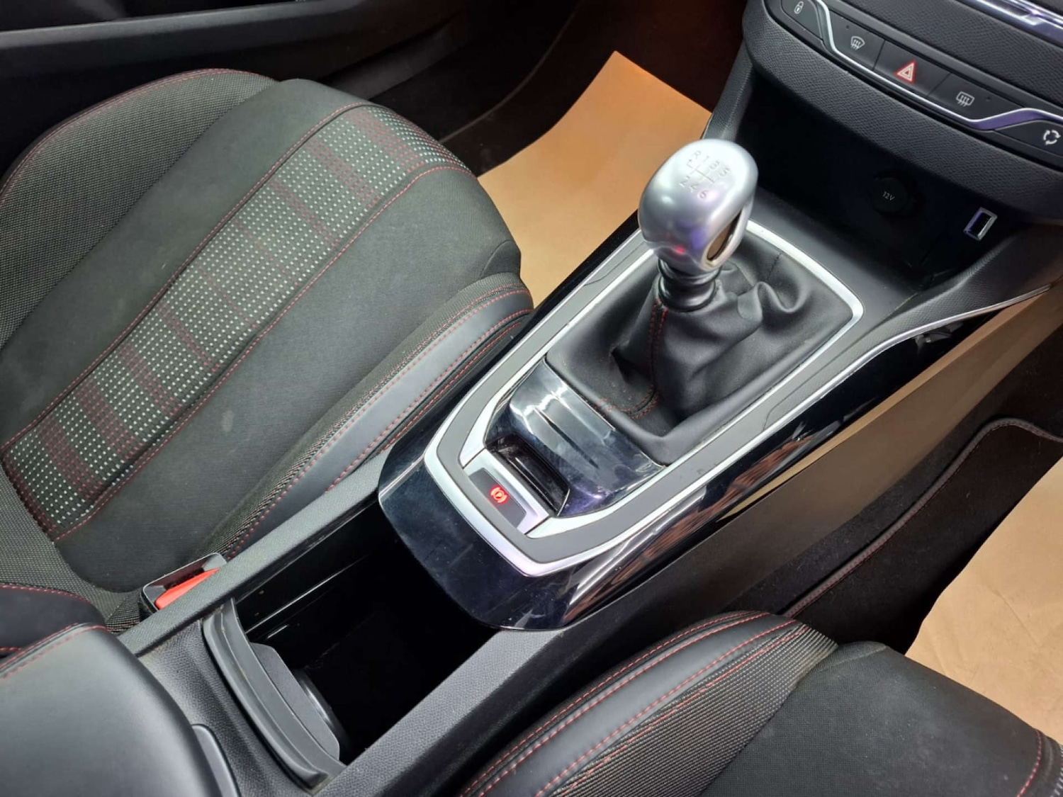 Used Peugeot 308 2018 for sale - 76921426: Photo 16