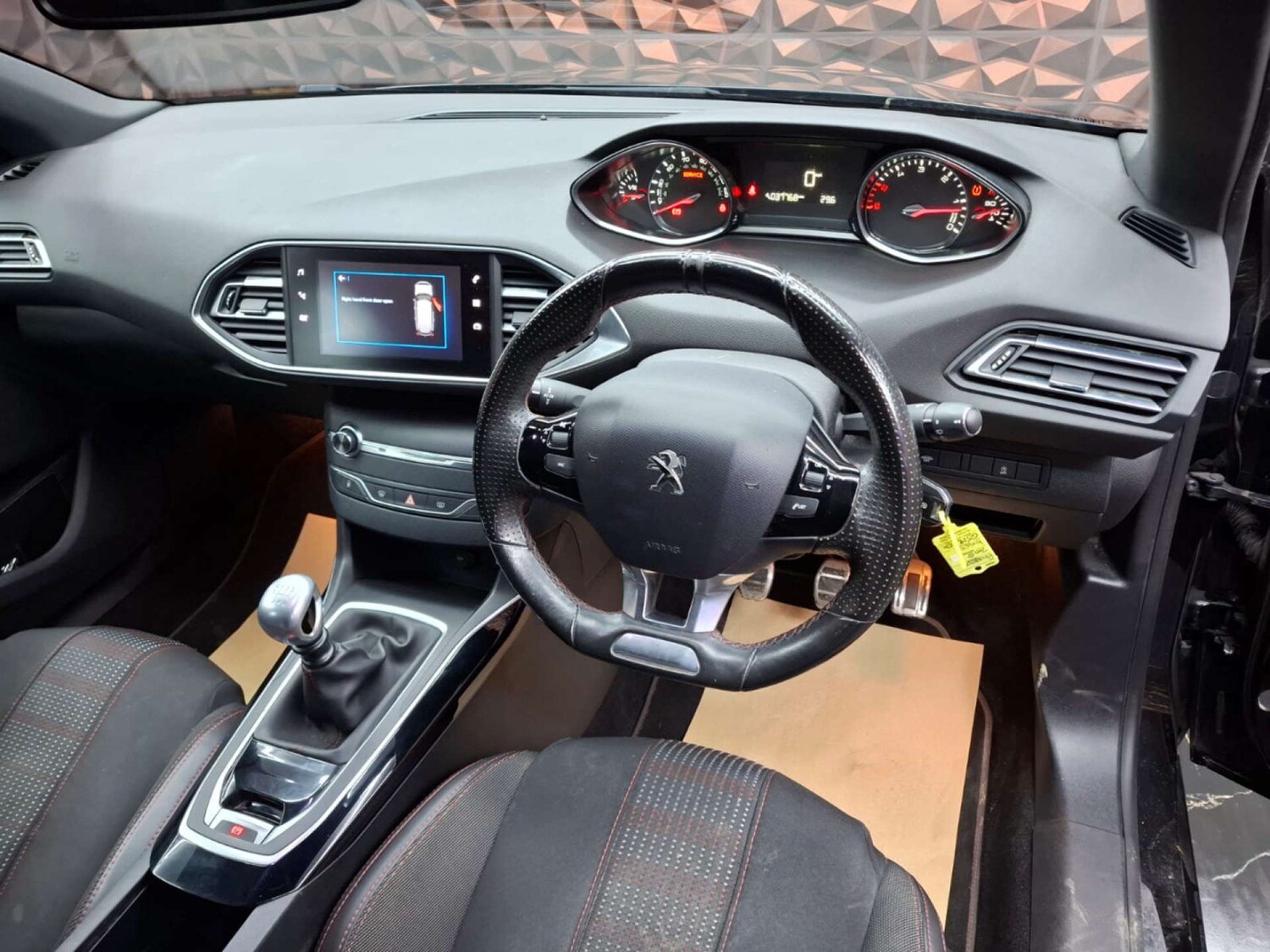 Used Peugeot 308 2018 for sale - 76921426: Photo 19