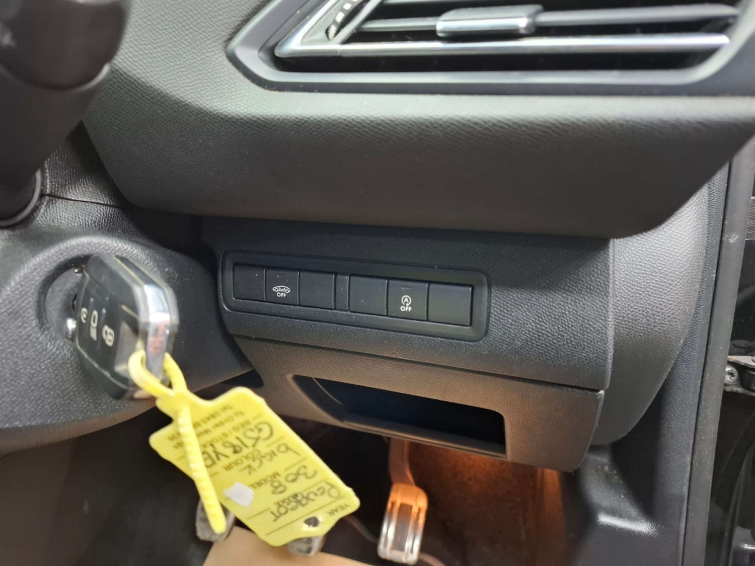 Used Peugeot 308 2018 for sale - 76921426: Photo 29