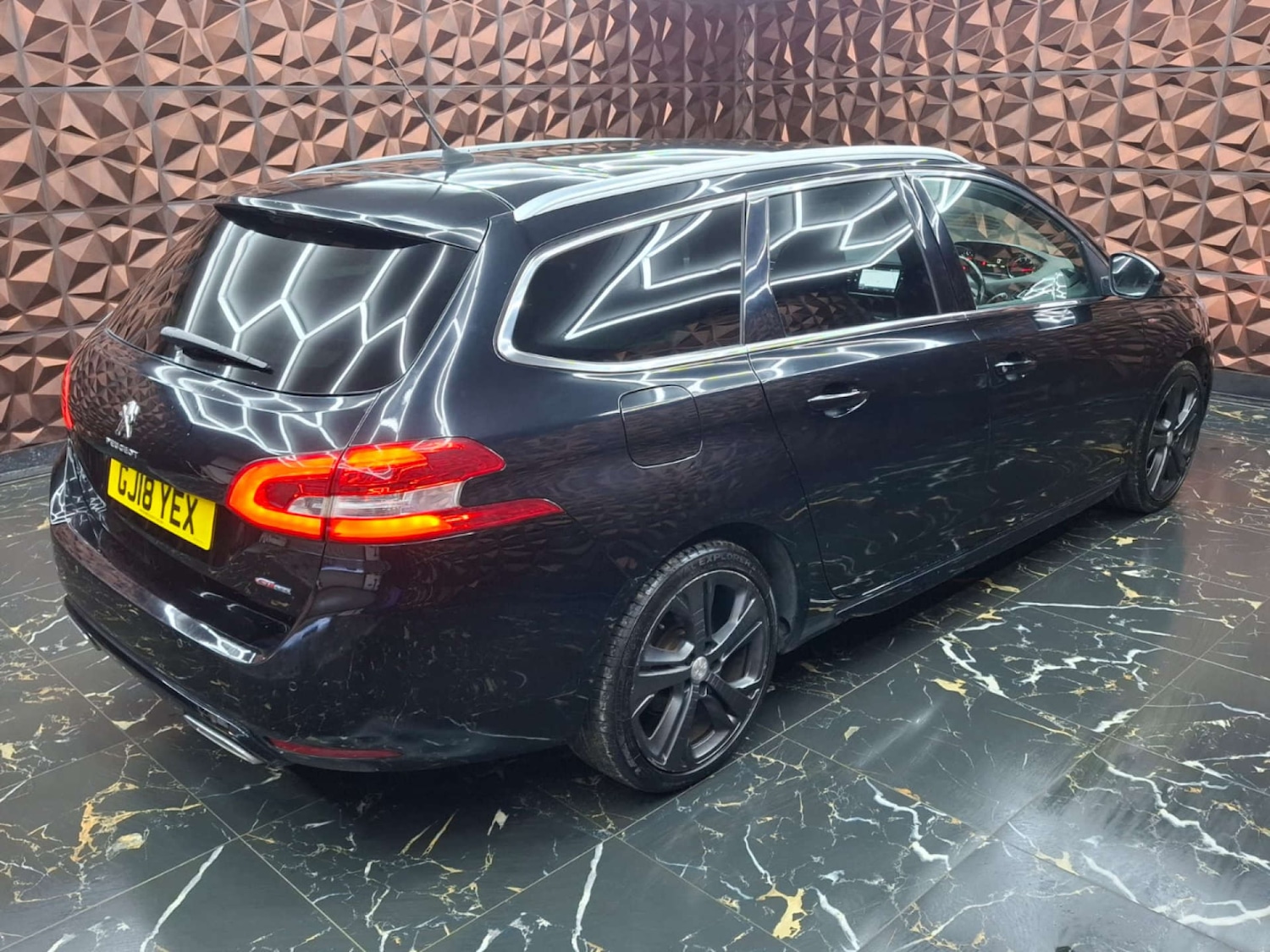Used Peugeot 308 2018 for sale - 76921426: Photo 31