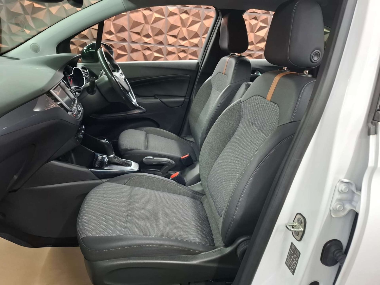 Used Vauxhall Crossland 2021 for sale - 77575837: Photo 12