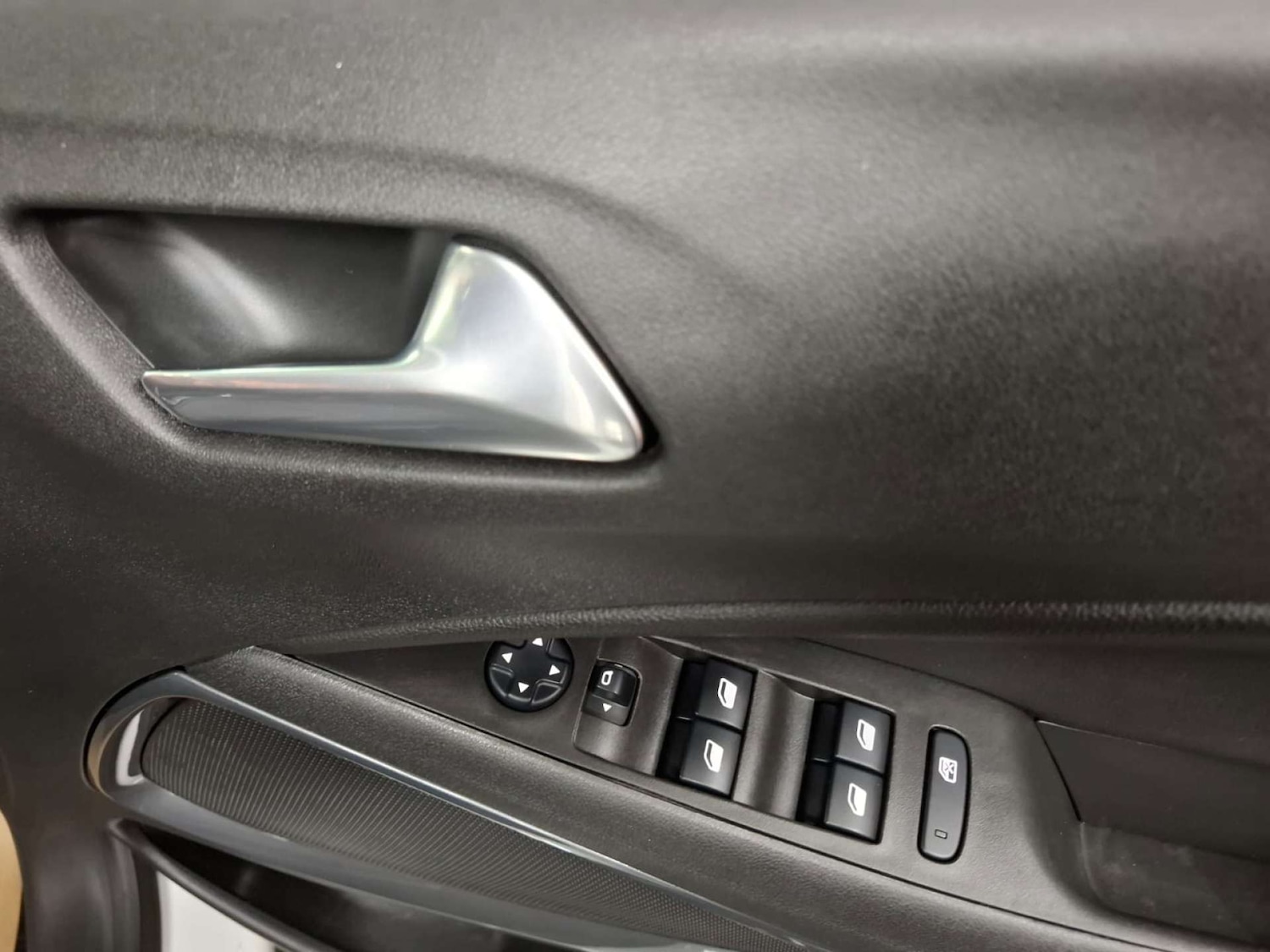 Used Vauxhall Crossland 2021 for sale - 77575837: Photo 17