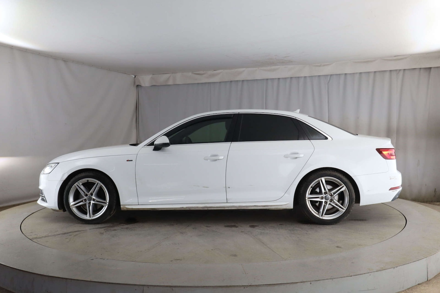 Used Audi A4 2018 for sale - 78003767: Photo 5