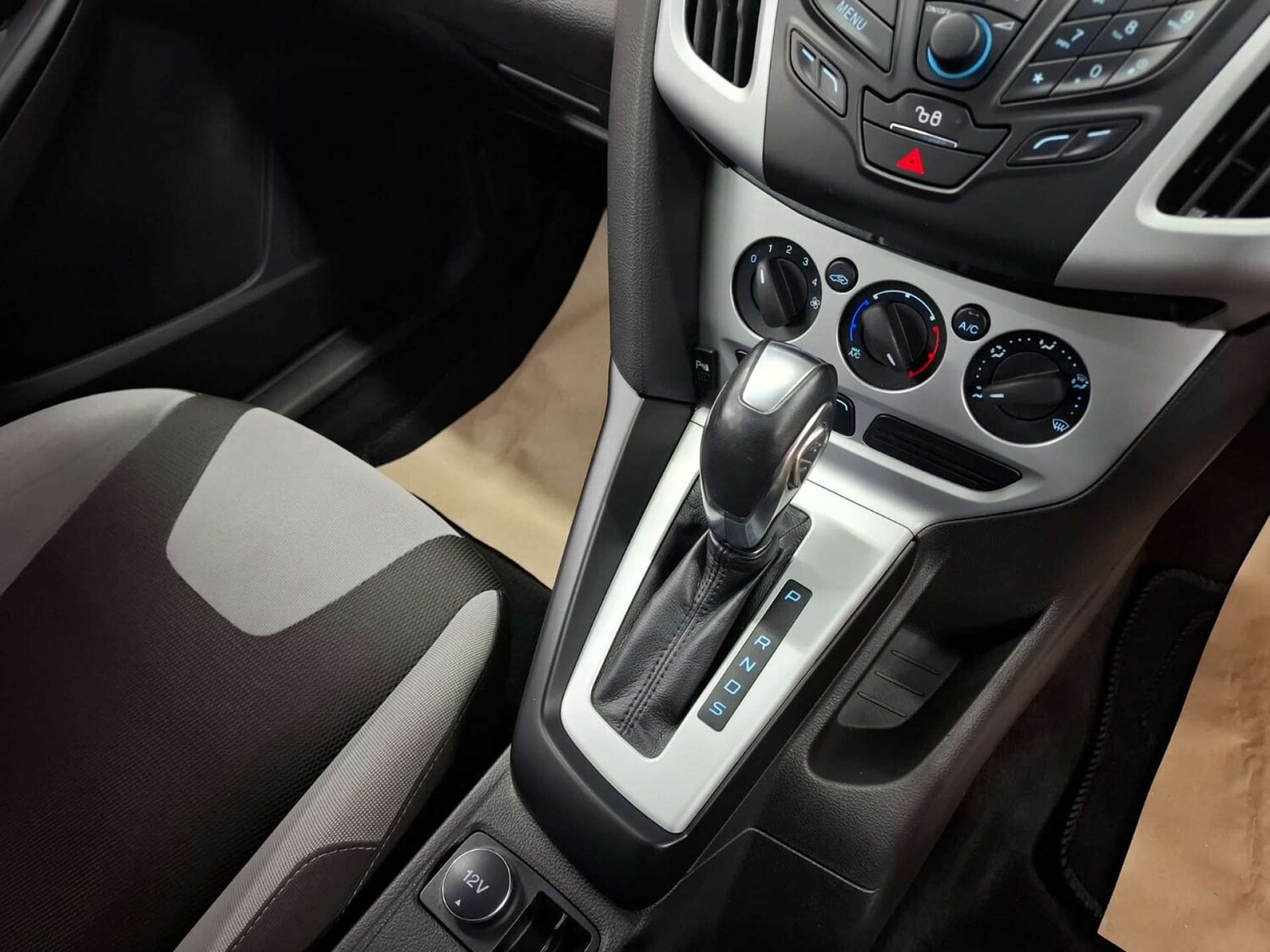 Used Ford Focus 2013 for sale - 76921420: Photo 10