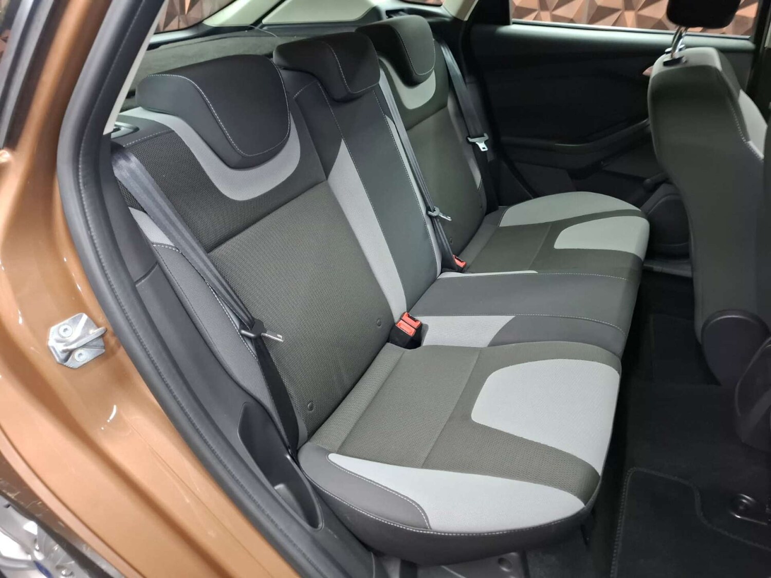 Used Ford Focus 2013 for sale - 76921420: Photo 13