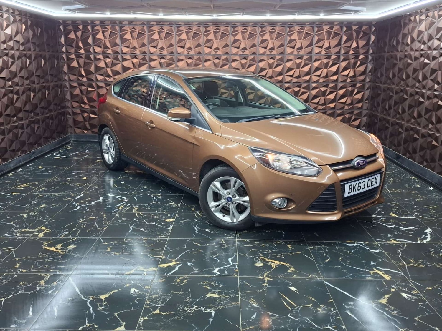 Used Ford Focus 2013 for sale - 76921420: Photo 2