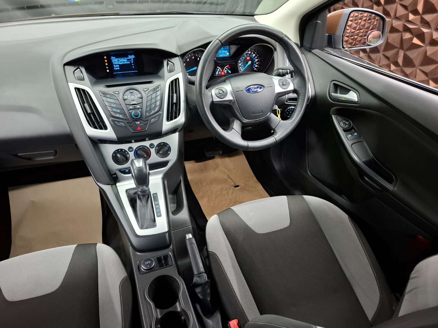 Used Ford Focus 2013 for sale - 76921420: Photo 20