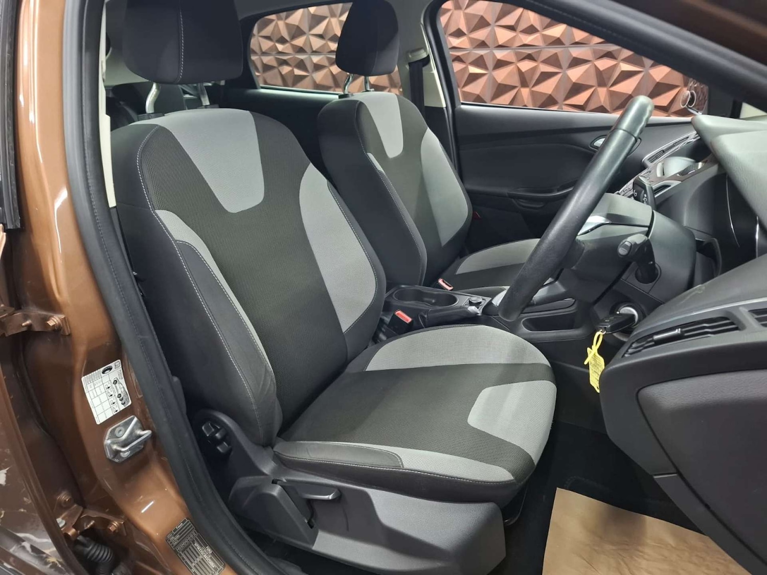 Used Ford Focus 2013 for sale - 76921420: Photo 8