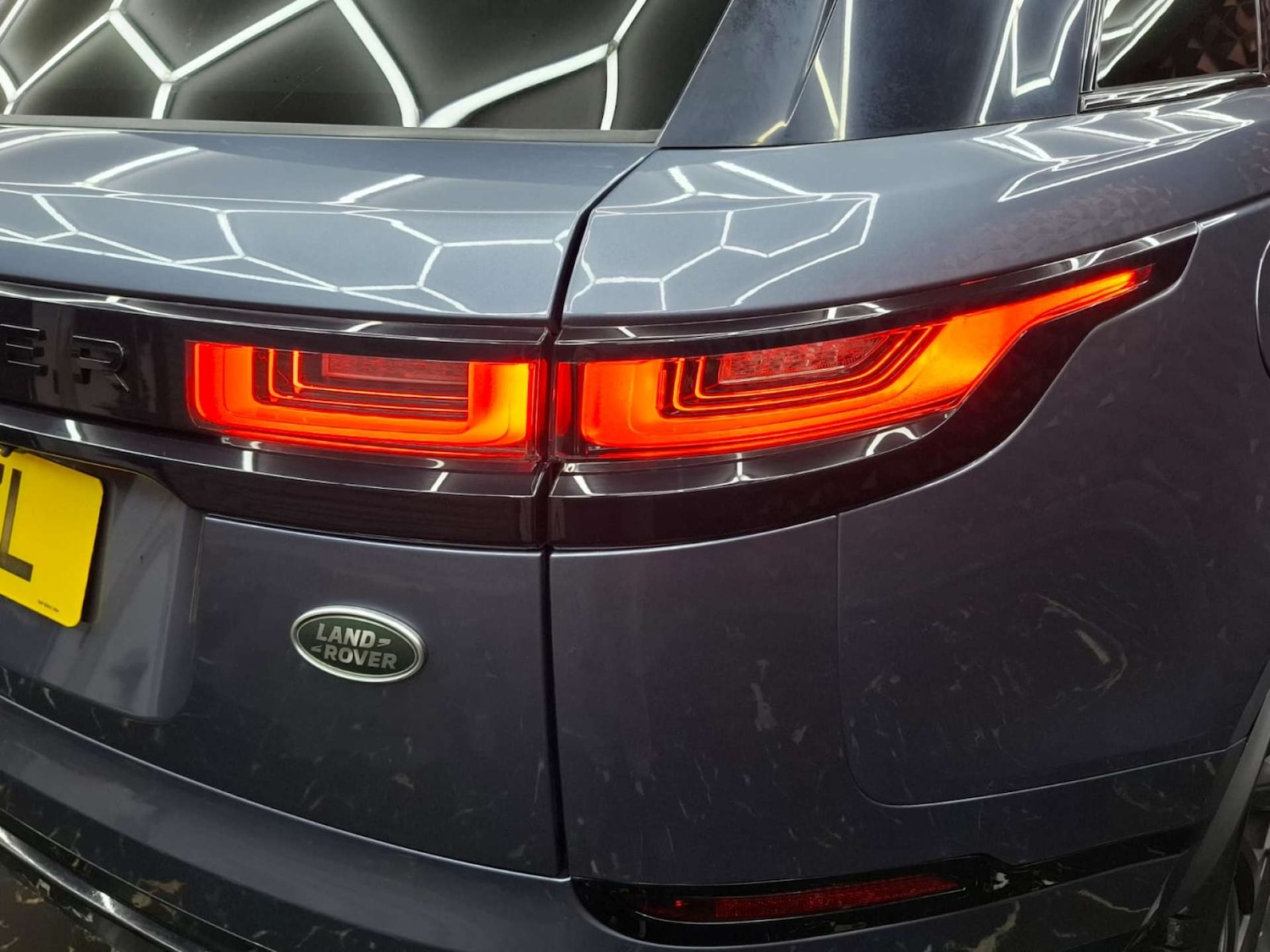 Used Land Rover Range Rover Velar 2018 for sale - 77151184: Photo 11