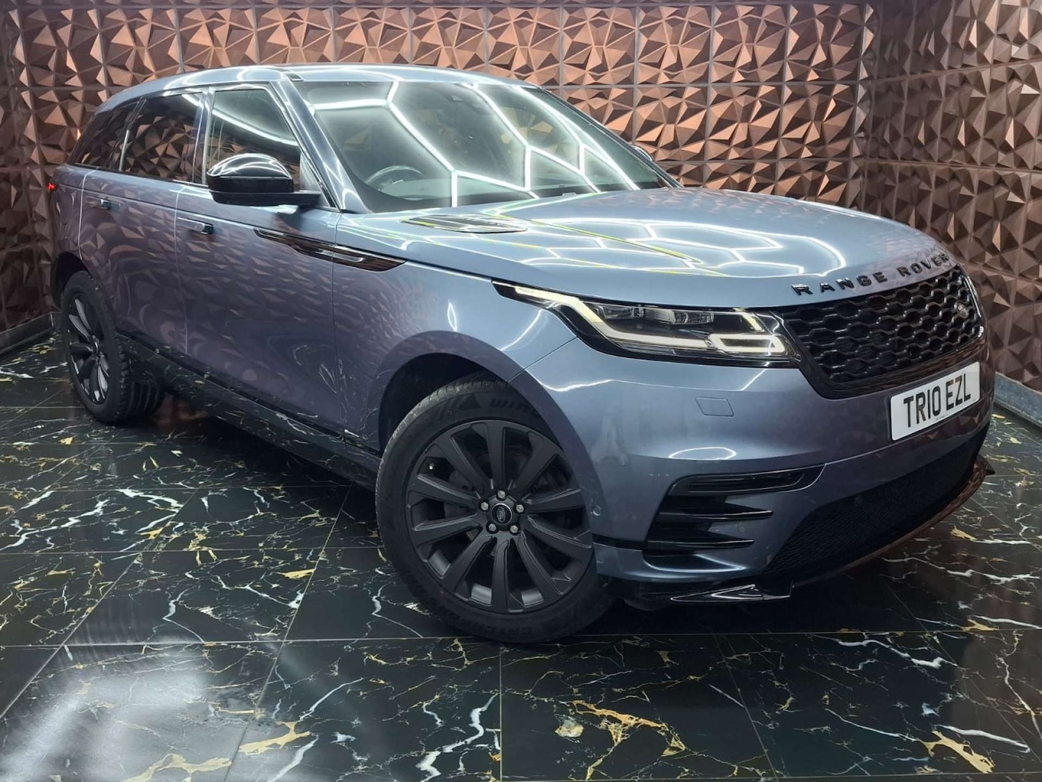 Used Land Rover Range Rover Velar 2018 for sale - 77151184: Photo 12