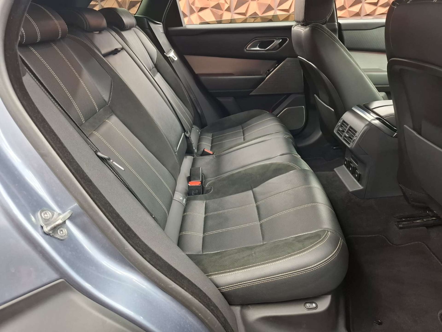 Used Land Rover Range Rover Velar 2018 for sale - 77151184: Photo 27