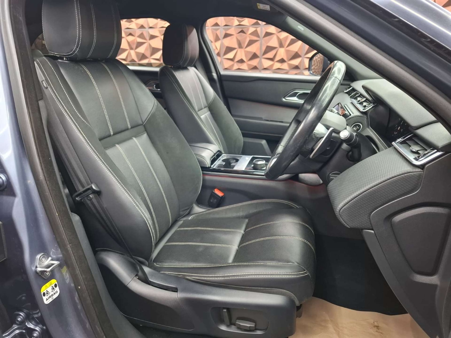 Used Land Rover Range Rover Velar 2018 for sale - 77151184: Photo 34