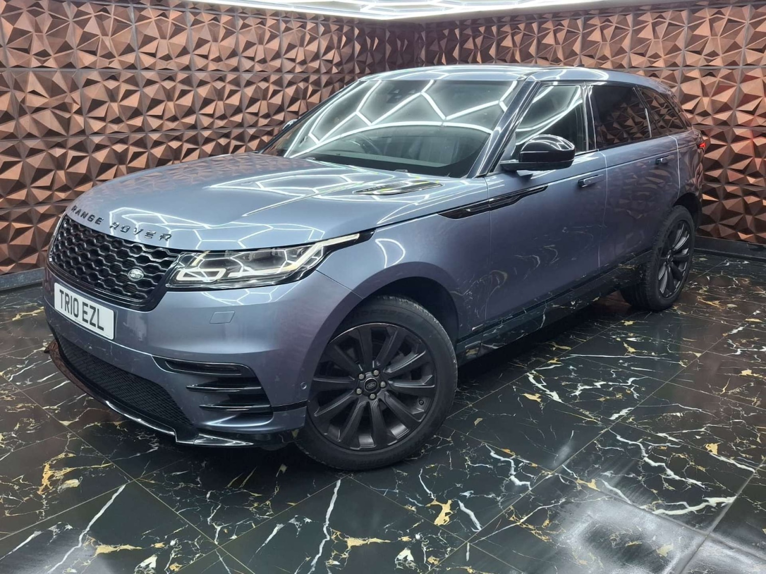 Used Land Rover Range Rover Velar 2018 for sale - 77151184: Photo 5