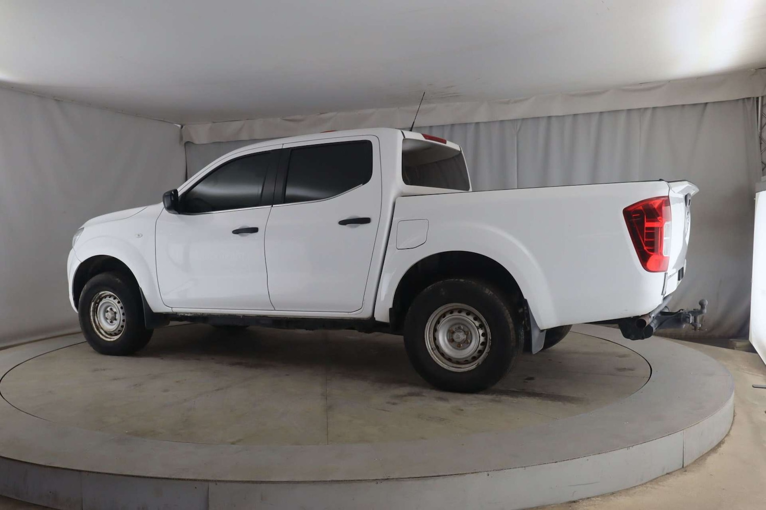Used Nissan Navara 2017 for sale - 77470016: Photo 10