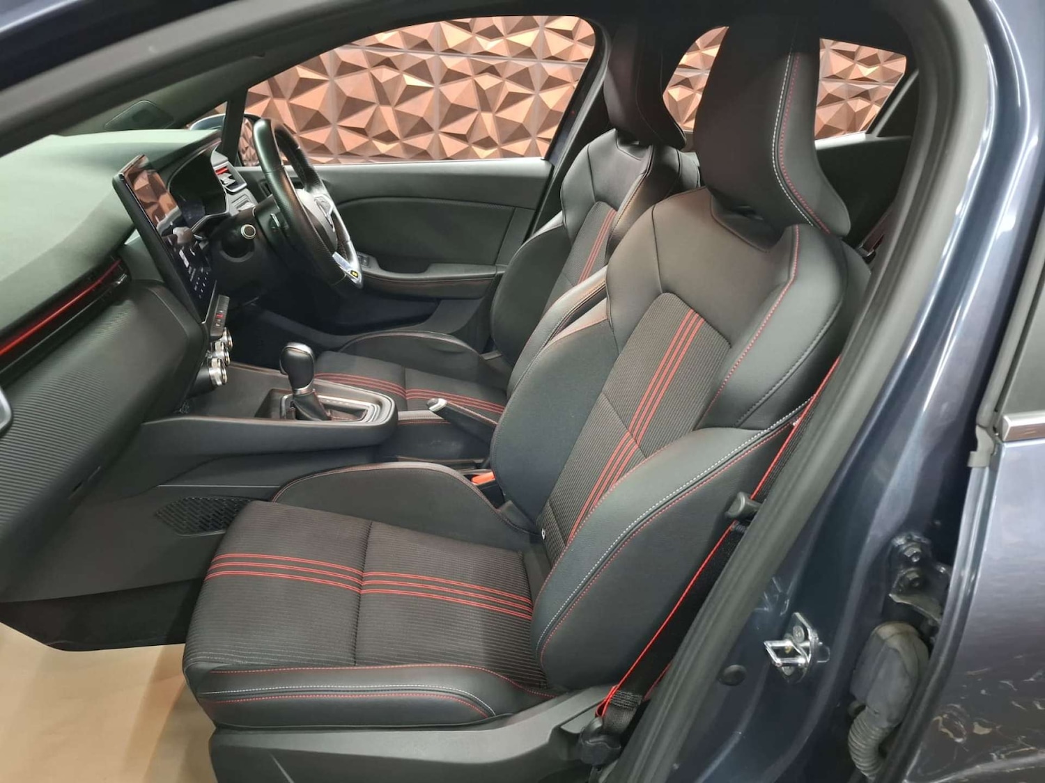 Used Renault Clio 2020 for sale - 77151285: Photo 28